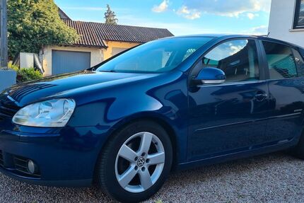 VW Golf 245.000 km 2.300 &euro; Mackenbach 67686