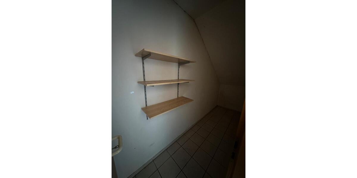 Dachgeschoßwohnung Inden - 2 Zimmer, 74 m&sup2;, 610&euro; | Angebot:24841398