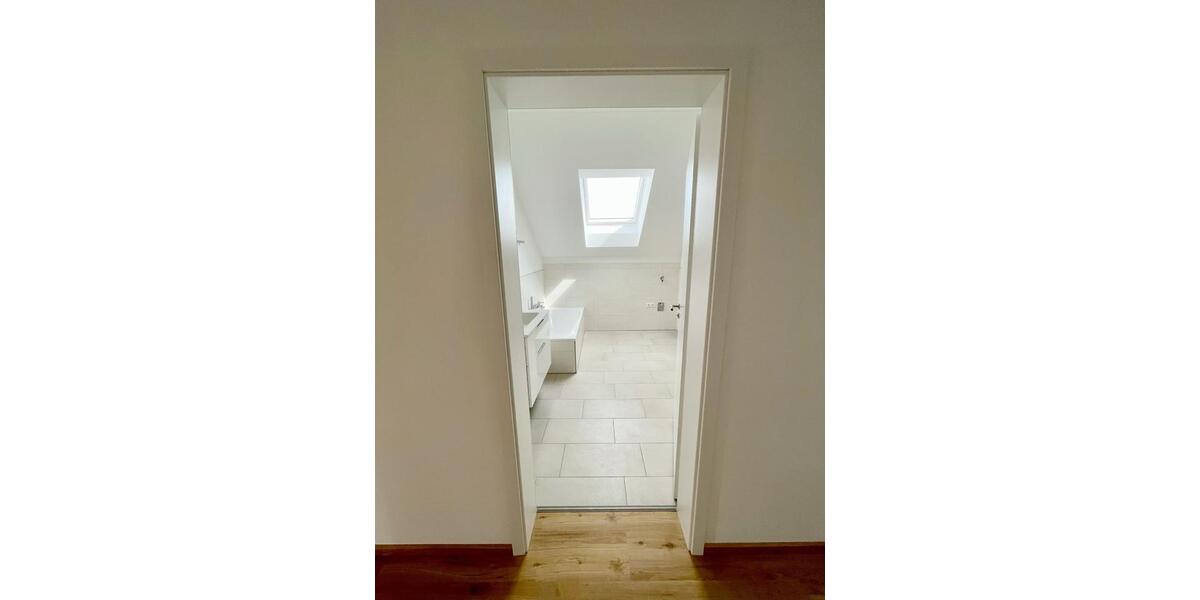 Dachgeschoßwohnung Hohenthann - 3 Zimmer, 95 m&sup2;, 465.000&euro; | Angebot:26281476
