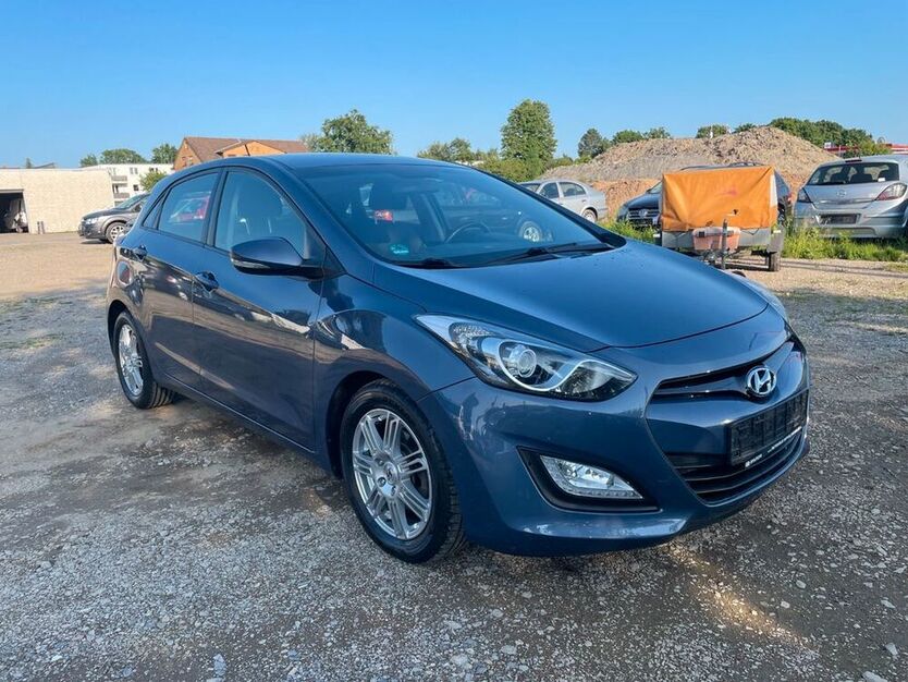 i30