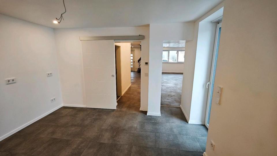 Doppelhaushälfte Wadern - 6 Zimmer, 190 m&sup2;, 1.350&euro; | Angebot:26409659