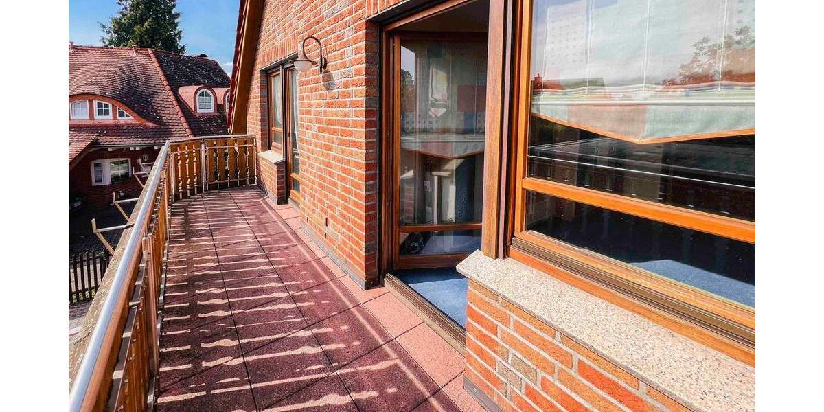 Ein-Zwei- Familienhaus mit großem Grundstück, Sehr Zentral und doch Privat in Luthe 7 zimmer