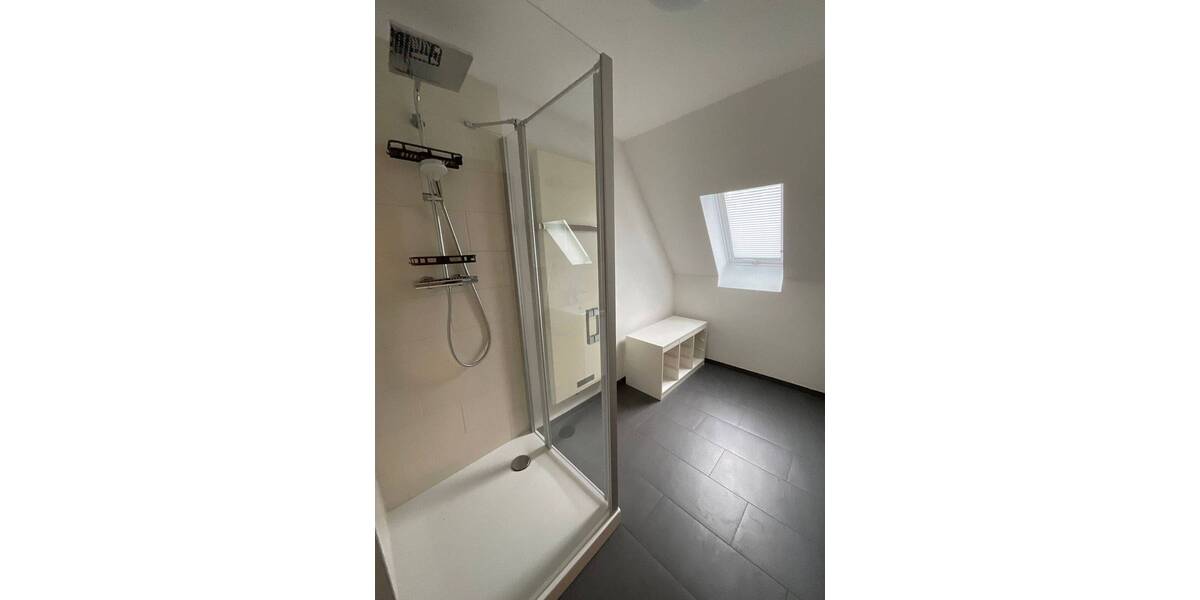 Einfamilienhaus Petersberg - 6 Zimmer, 180 m&sup2;, 1.600&euro; | Angebot:26106614