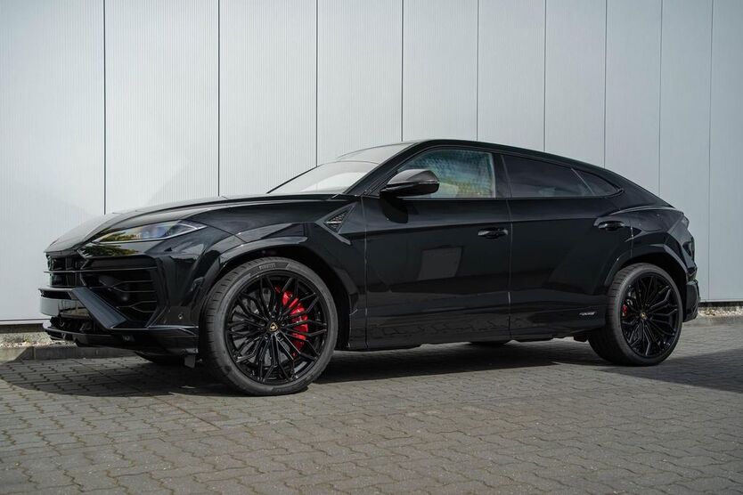 Lamborghini Urus 1.986 km 344.890 € Appen 25482