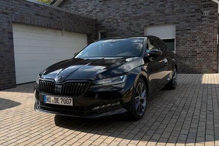 Skoda Superb 99.600 km 27.000 &euro; Sarstedt 31157