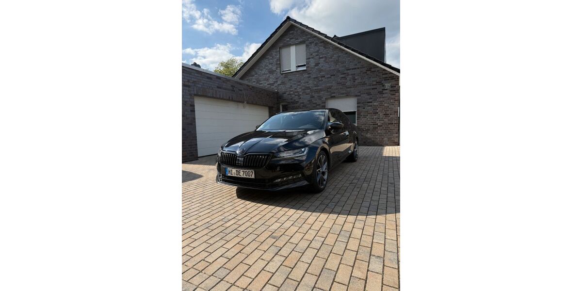 Skoda Superb 99.600 km 27.000 &euro; Sarstedt 31157