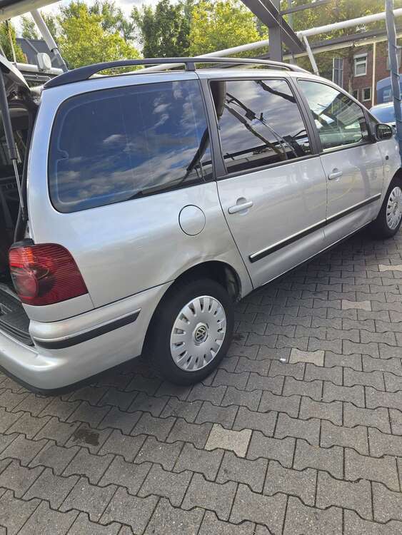 VW Sharan 223.000 km 3.550 € Bochum 44805