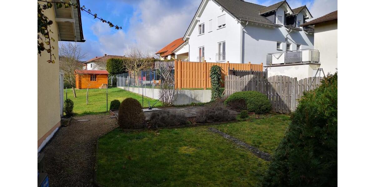 Schicke Wohnung in toller Lage ! 3 zimmer