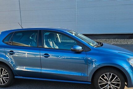 VW Polo 84.000 km 7.400 &euro; Düsseldorf 40223