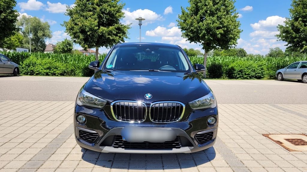 BMW X1 116.300 km 14.900 &euro; Erding 85435