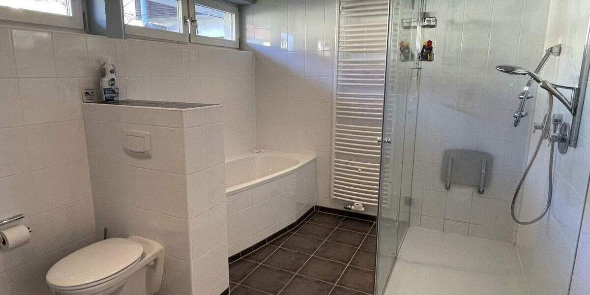 Mehrfamilienhaus, Wohnhaus Bad Windsheim - 7 Zimmer, 205 m&sup2;, 540.000&euro; | Angebot:25690491