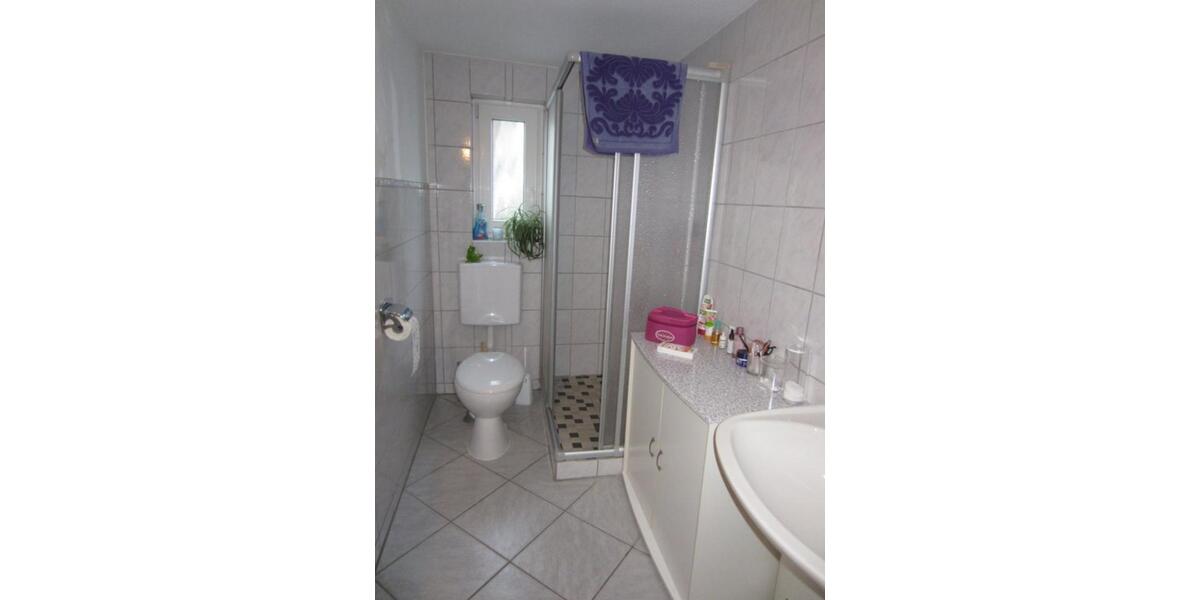 Gemütliche DHH mit 3 ZKB und Stellplatz in Bad Schwalbach-OT 3 zimmer