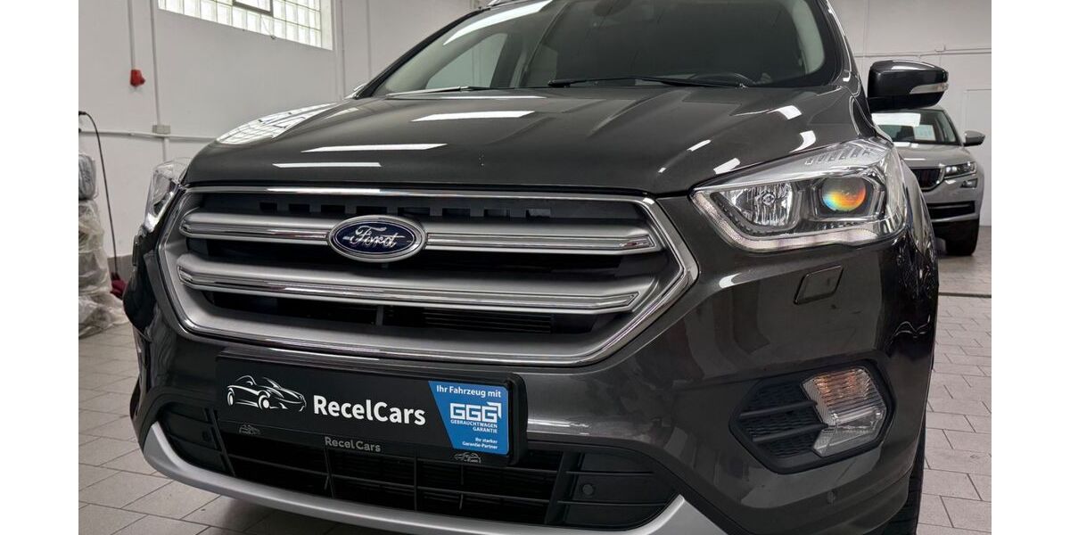 Ford Kuga 75.600 km 13.500 &euro; Wurmlingen (Tuttlingen) 78573