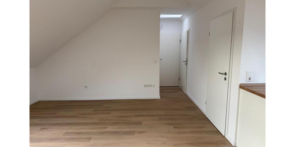 Dachgeschoßwohnung Bielefeld Mitte - 1 Zimmer, 32 m&sup2;, 400&euro; | Angebot:26367876