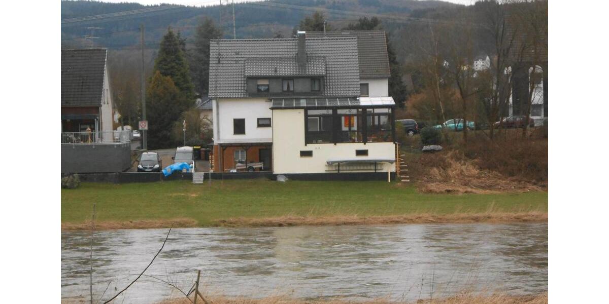 Etagenwohnung Windeck - 2 Zimmer, 126 m&sup2;, 550&euro; | Angebot:25416110