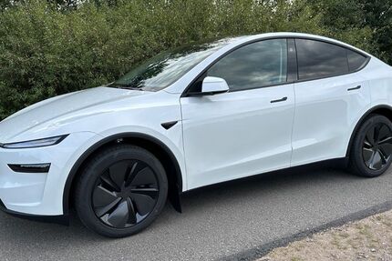 Tesla Model Y 22.000 km 51.790 &euro; Bremervörde 27432