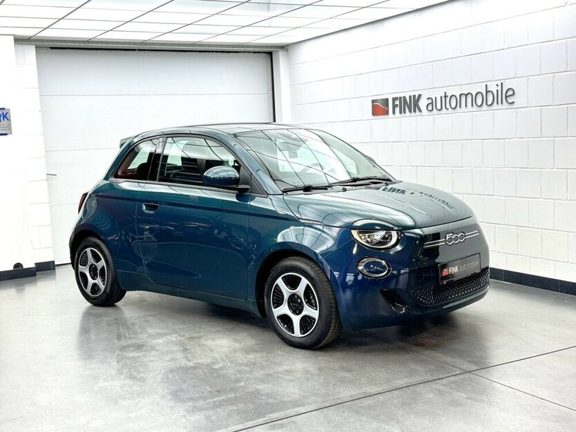 Fiat 500e Action CarPlay Android Automatik 1.Hand 23.004 km 13.420 € Lich 35423