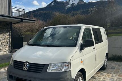 VW T5 Transporter 233.000 km 7.500 &euro; München 81371