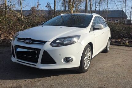 Ford Focus 130.000 km 8.190 &euro; Reinfeld 23858