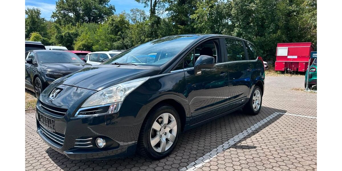 Peugeot 5008 276.850 km 2.299 &euro; Freiburg 79111