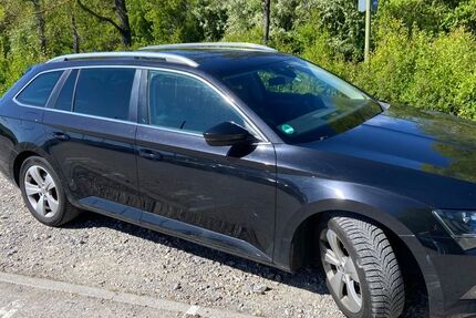 Skoda Superb 230.000 km 9.900 &euro; Leonberg 71229