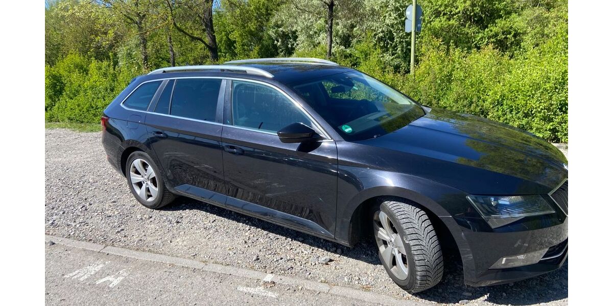 Skoda Superb 230.000 km 9.900 &euro; Leonberg 71229