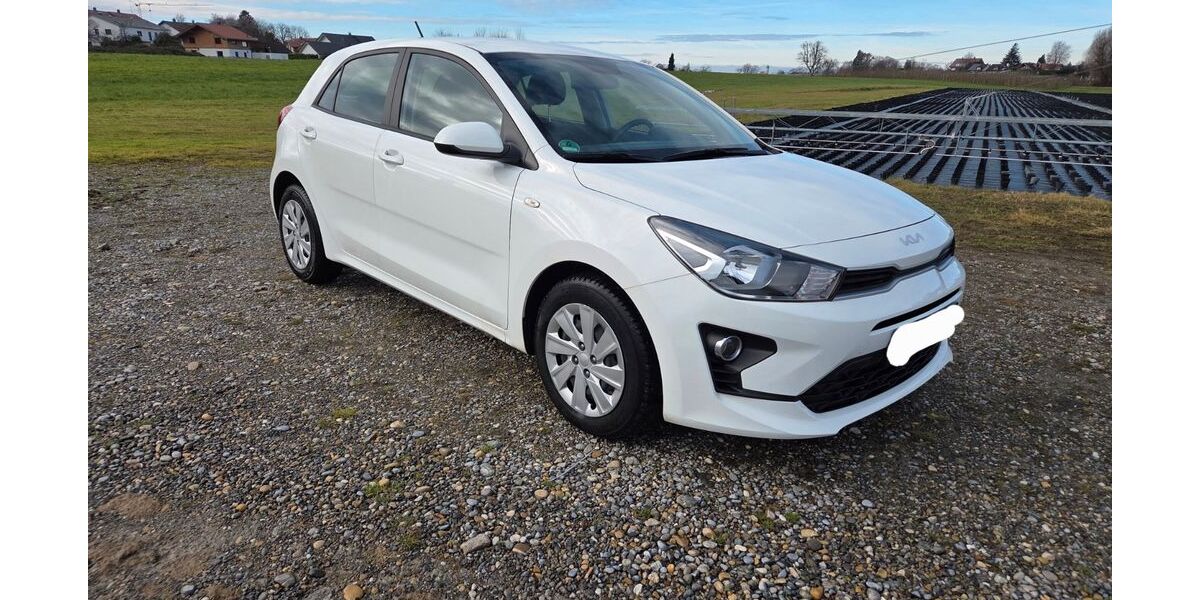 Kia Rio 27.700 km 11.790 &euro; Wasserburg (Bodensee) 88142