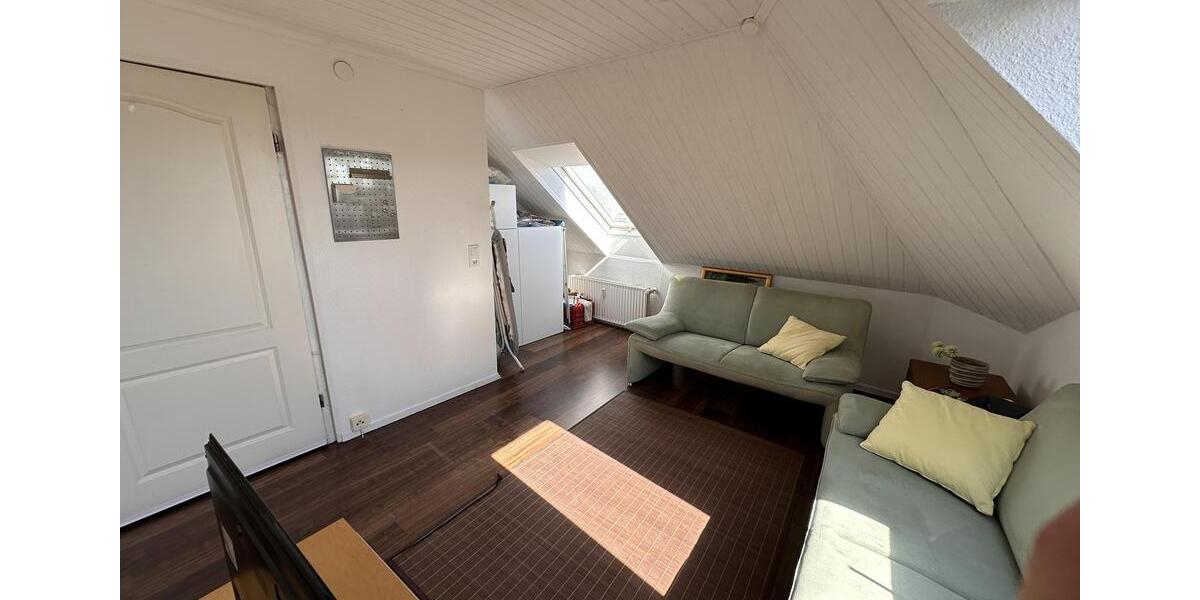 Dachgeschoßwohnung Bremen Neustadt - 1.5 Zimmer, 40 m&sup2;, 650&euro; | Angebot:25407607