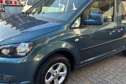 VW Caddy 173.089 km 8.950 € Hamburg 22767