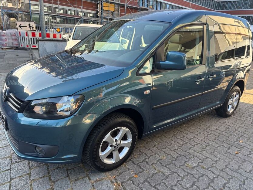VW Caddy 173.089 km 8.950 € Hamburg 22767