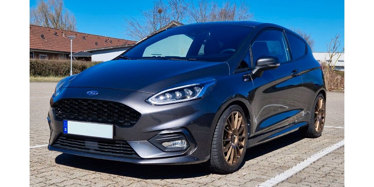 Ford Fiesta 62.500 km 14.500 &euro; Flensburg 24944