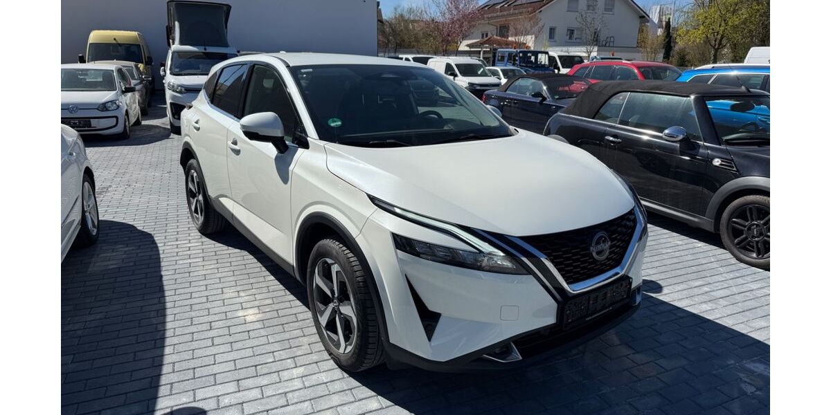 Nissan Qashqai 53.685 km 19.990 &euro; Magstadt 71106