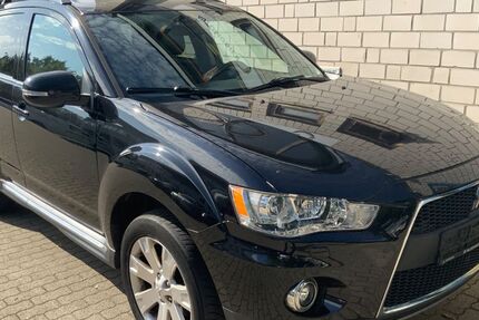 Mitsubishi Outlander 299.630 km 3.500 &euro; Rellingen 25462
