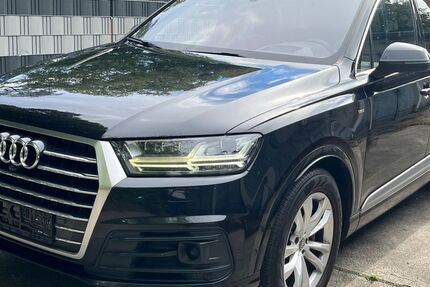 Audi Q7 252.000 km 24.990 &euro; Berlin 12349