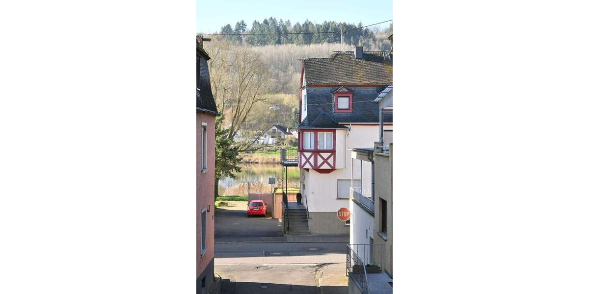 Einfamilienhaus Zell (Mosel) Merl - 9 Zimmer, 180 m&sup2;, 139.900&euro; | Angebot:25877205