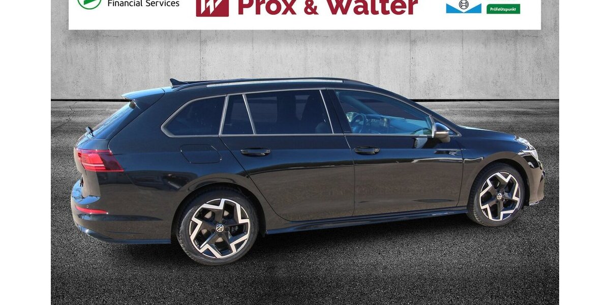 VW Golf VIII Variant 1.5 TSI R-Line LED+KAMERA+ACC 32.175 km 26.900 &euro; Hagenow 19230
