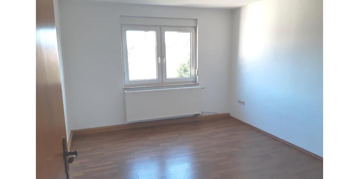 Doppelhaushälfte Wiesentheid - 5 Zimmer, 93 m&sup2;, 320.000&euro; | Angebot:26698019