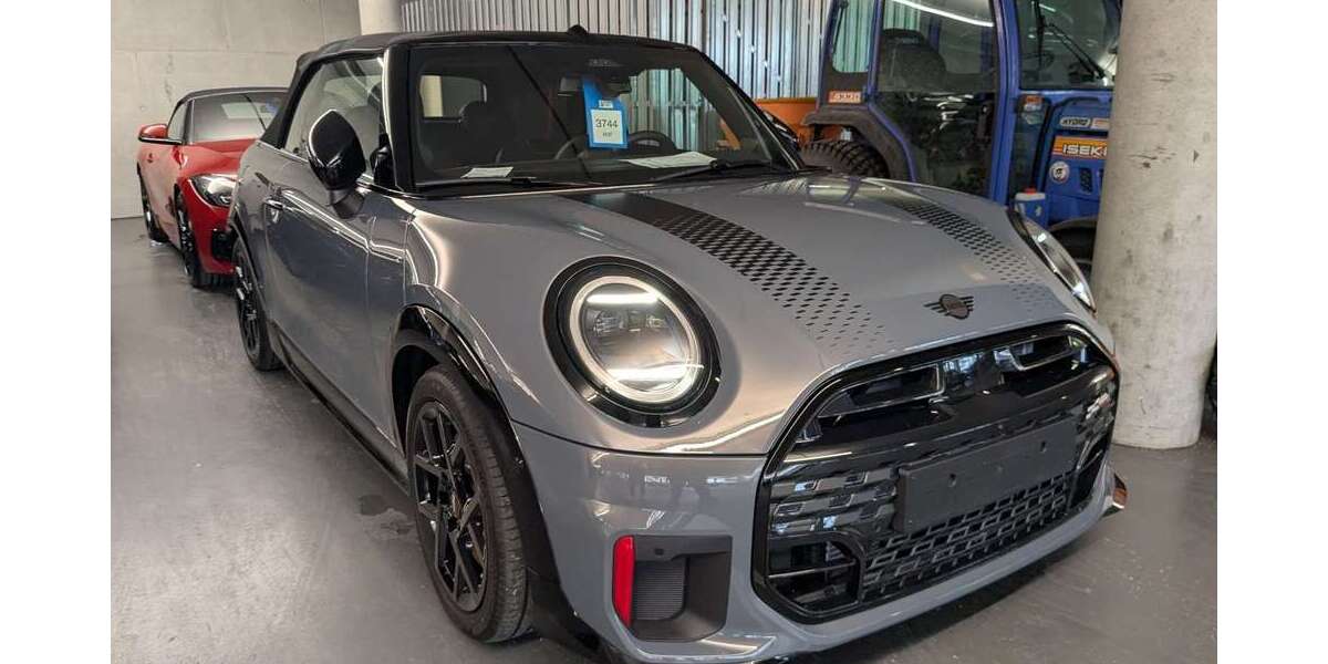 Mini John Cooper Works Cabrio 8.000 km 42.200 &euro; Ingolstadt 85053