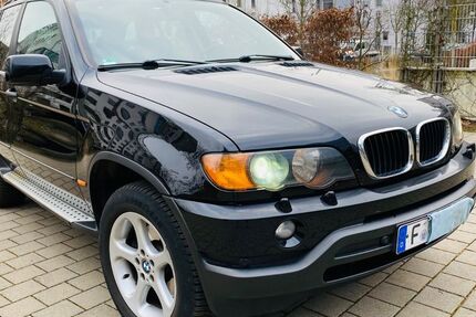 BMW X5 241.000 km 6.990 &euro; Frankfurt am Main 60435