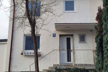 Provisionsfrei! Reiheneckhaus mit Entwicklungspotenzial in ruhiger Bestlage von München-Moosach 5 zimmer