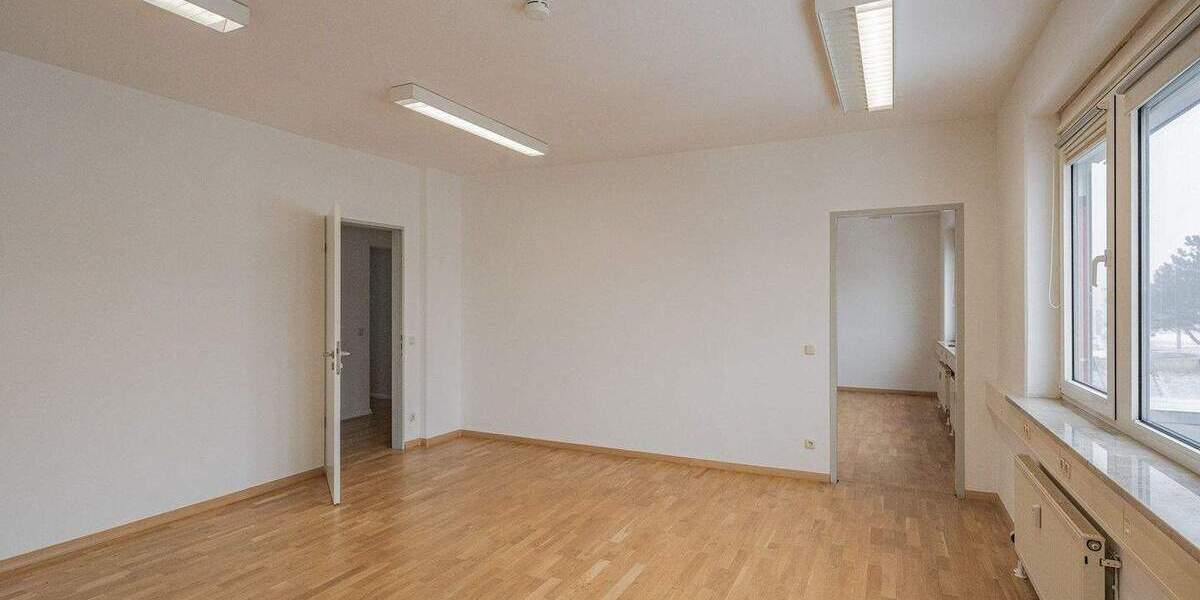 Gewerbeobjekt Wustermark Elstal - 4 Zimmer, 170 m&sup2;, 290.000&euro; | Angebot:24567378