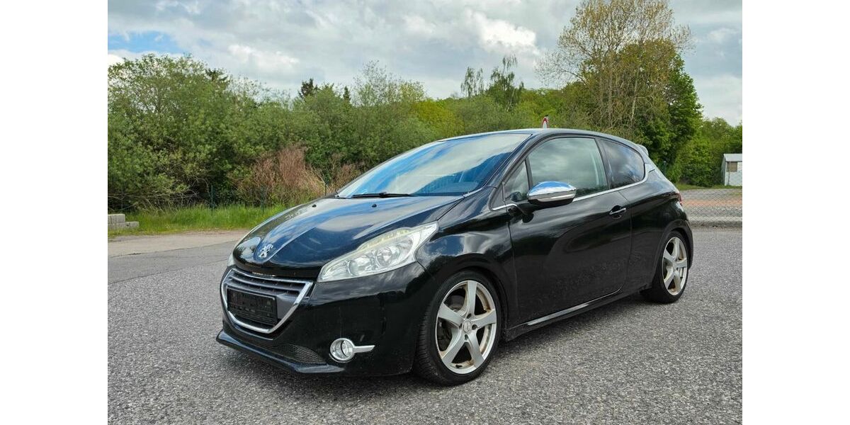 Peugeot 208 120.000 km 4.499 &euro; Frankenberg 09669