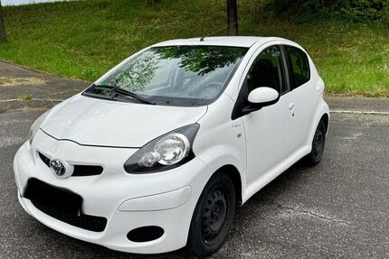 Toyota Aygo (X) 128.000 km 3.199 € Nürtingen 72622