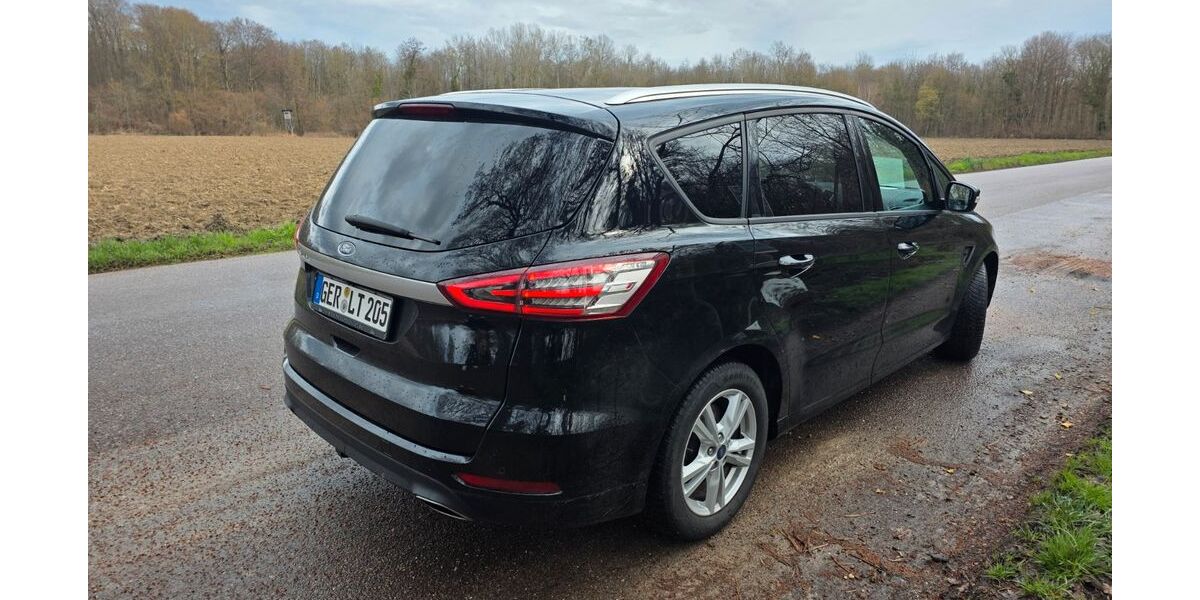 Ford S-Max 148.500 km 14.900 &euro; Neuburg 76776
