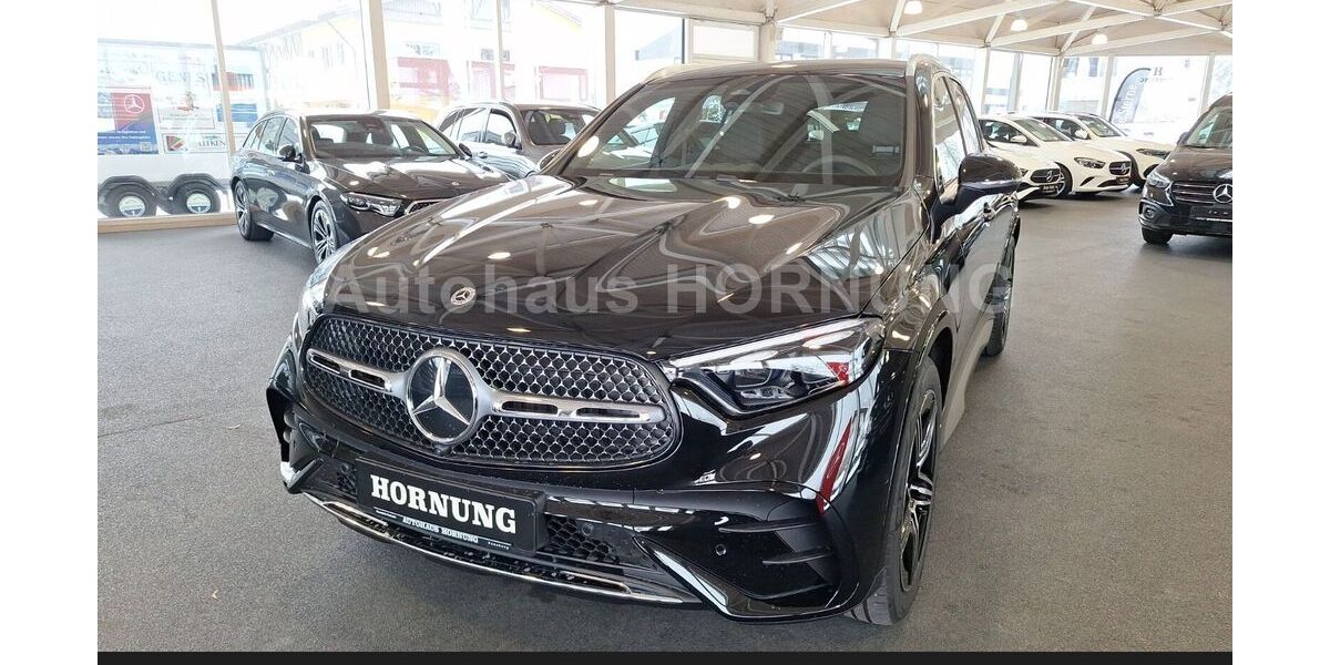 Mercedes-Benz GLC 300 8.000 km 69.400 &euro; Penzberg 82377