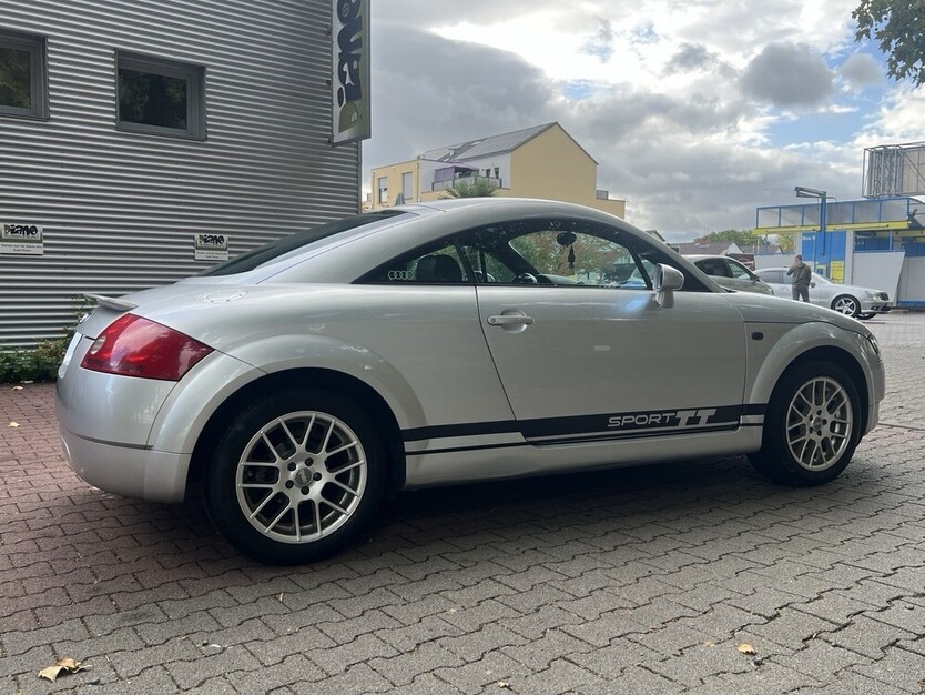 Audi TT 8N