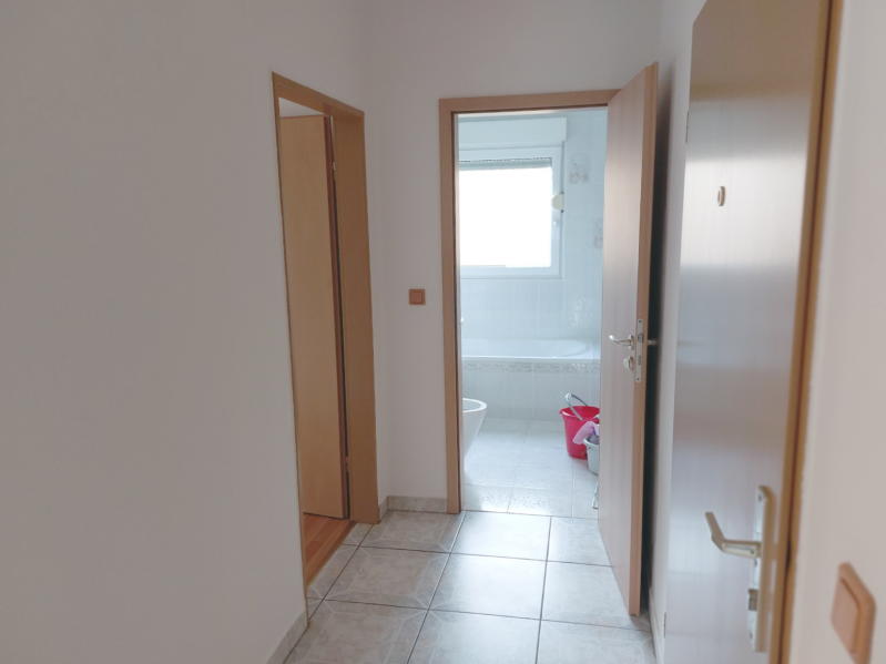 ObjNr:19365 - Helle, renovierte 2- Zimmer ETW mit Balkon in Bad Dürkheim - Etagenwohnung Bad Dürkheim | Angebot:20803486