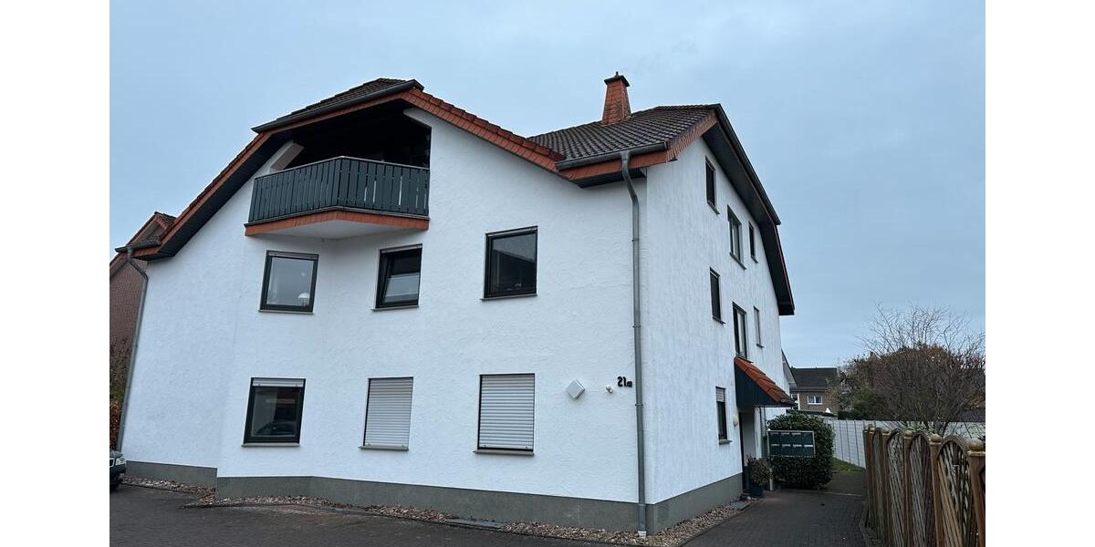 Lichtdurchflutete leerstehende 2 ZKB Eigentumswohnung mit Balkon 2 zimmer