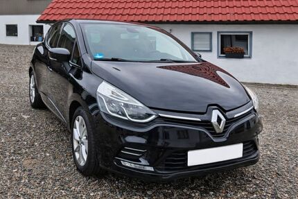 Renault Clio 152.700 km 5.900 &euro; Deggenhausertal 88693