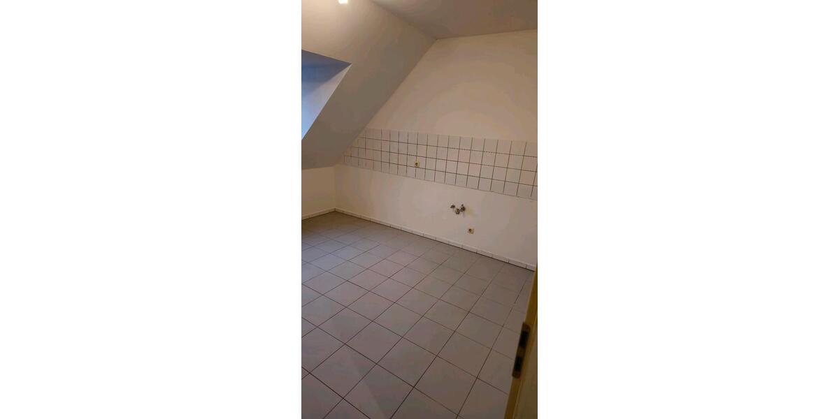 Dachgeschoßwohnung Maxhütte-Haidhof Haidhof - 3 Zimmer, 83 m&sup2;, 920&euro; | Angebot:25833085